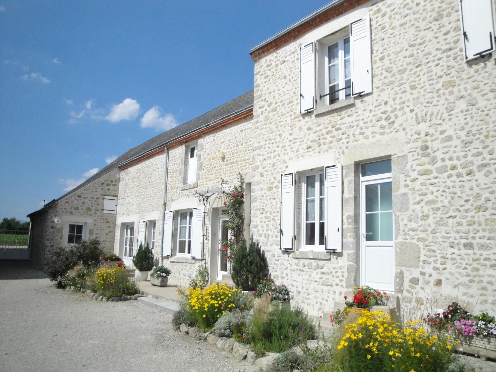Bed and Breakfast Ferme de La poterie à Donnery Extérieur photo