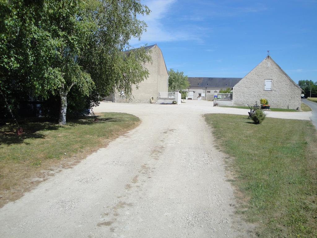 Bed and Breakfast Ferme de La poterie à Donnery Extérieur photo