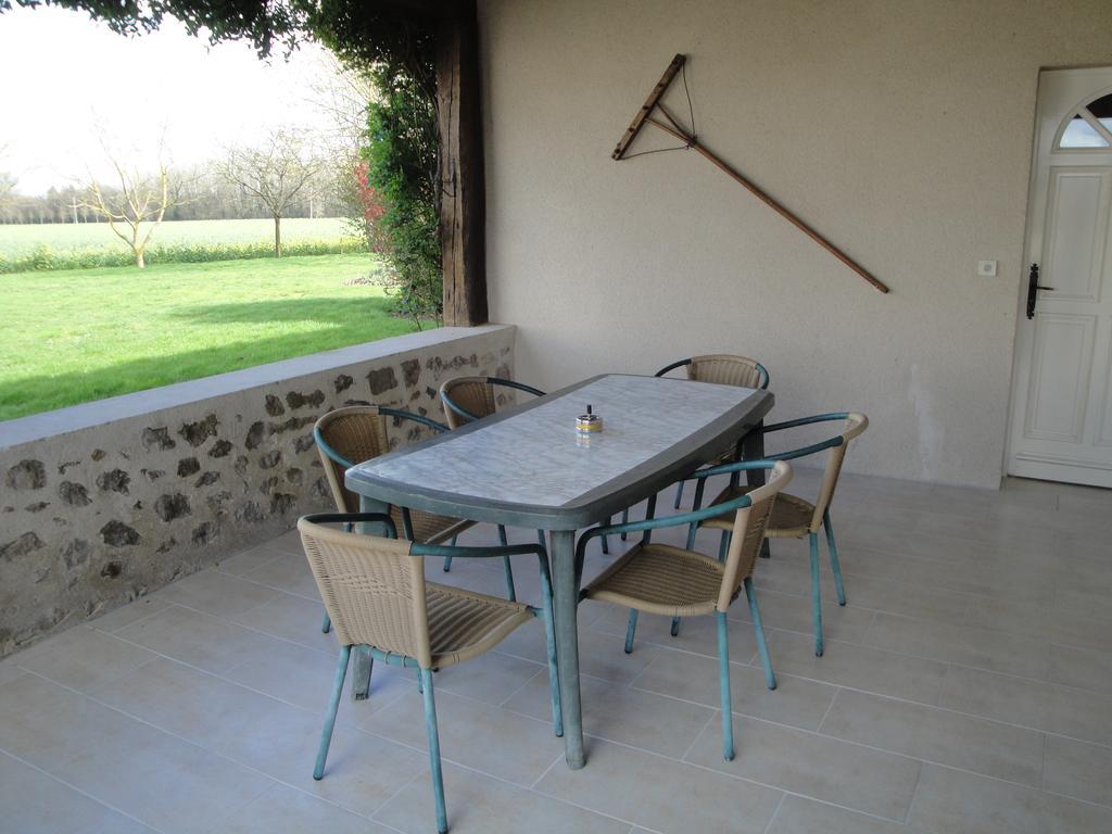 Bed and Breakfast Ferme de La poterie à Donnery Extérieur photo